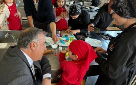 Mutfakta Minik Eller: Anaokulu Öğrencileri Şeker Hamuruyla Sanat Yaptı