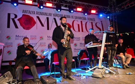 Sahnede Değil Halkın İçinde: Başkan Kocagöz’den Romanlara Samimi Destek