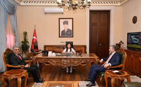 Antalya’da Valilik Koltuğu Nazenin’e Emanet: 23 Nisan’da Yeni Vali Görevde