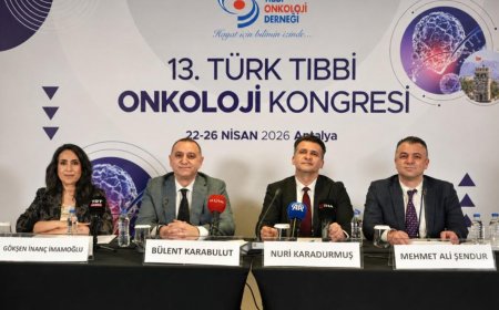 Onkolojide Devrim: mRNA Aşıları ve İmmünoterapiyle Yaşam Süresi İkiye Katlanıyor