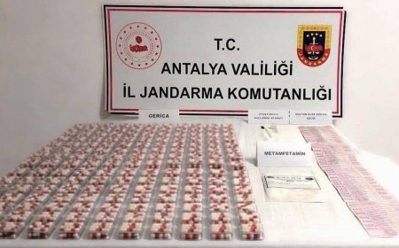 Konyaaltı’nda Jandarmadan Uyuşturucu Darbesi: Araçtan Servet Çıktı!