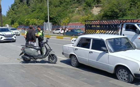 Manavgat'ta İlginç Kaza: Önce Aracın Altına Girdi, Sonra Bisikletine Binip Gitti