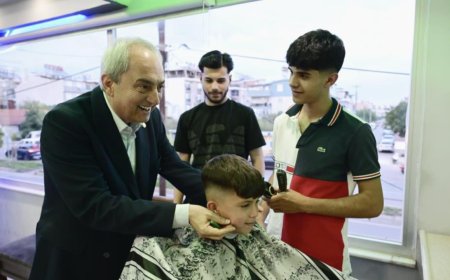 Kepez’de Sıcak Karşılama: Başkan Kocagöz Esnafın Kapısını Çaldı, Sorunları Not Aldı