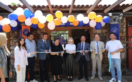 Akdeniz Üniversitesi Markası Dünyaya Açılıyor: "Akdeniz'den" Mağazası Açıldı