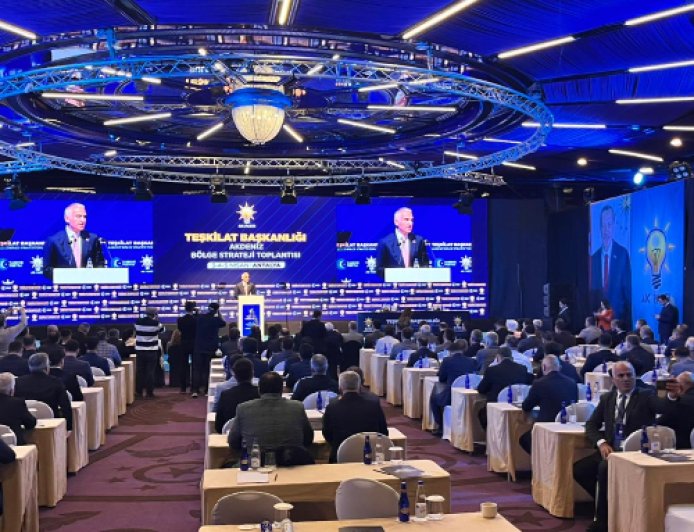 Bakan Ersoy’dan Antalya’da "Turizmde Zirve" Mesajı: "Hedefimiz Dünya Liderliği"