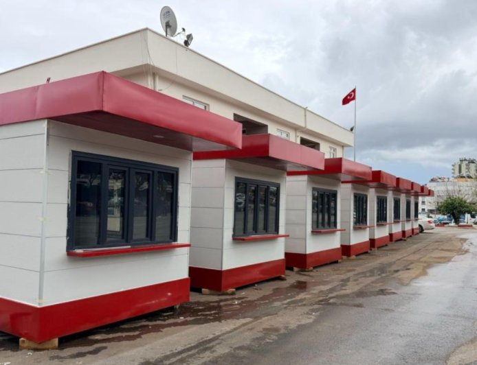 Kepez Belediyesi’nden İlçeye Yeni Nesil Kırmızı-Beyaz Büfeler