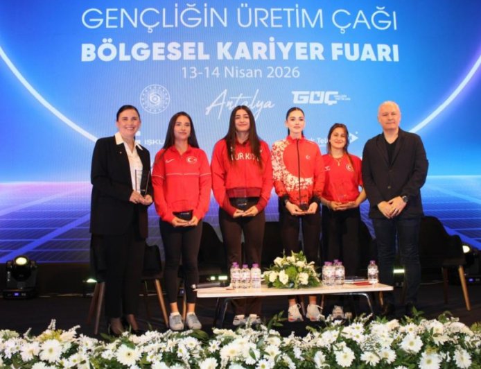 BAKİF26’da Kadın Sporcular Rüzgarı: Kariyer Yolculuklarını Gençlerle Paylaştılar
