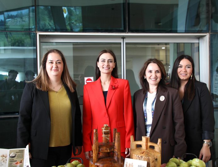 "Korkuteli Lezzetleri Kadınların Gücüyle Markalaşıyor: Kooperatif Müjdesi Geldi."