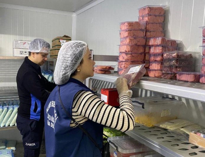 Kemer Belediyesi’nden Restoran ve Kafelere Sıkı Denetim