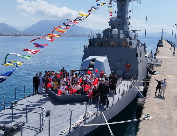 Alanya'da 23 Nisan Coşkusu: TCG BORA Hücumbotu Ziyarete Açıldı.