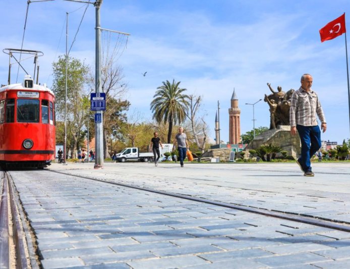 Büyükşehir Belediyesi Toplu Taşıma Araçları 1 Mayıs Mesaisinde Ücretsiz