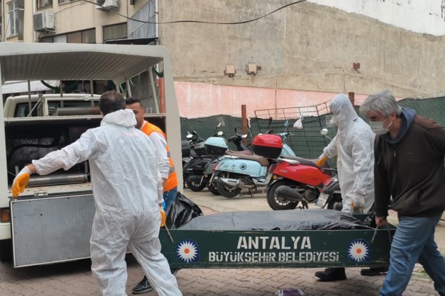 Antalya'da acı son! Bir aydır kaldığı pansiyon odasında ölü bulundu