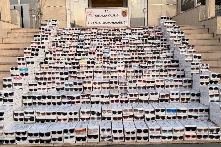 Alanya'da Jandarmadan Dev Operasyon: 20 Milyon TL Değerinde Kaçak Gözlük Ele Geçirildi
