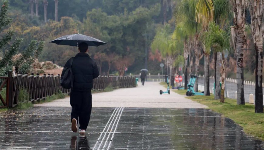 Antalya için kuvvetli yağış uyarısı: Sel ve fırtınaya dikkat