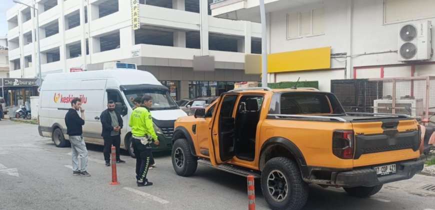 Manavgat'ta İlginç Olay: Kural İhlali Yapan Sürücüye Kendi Çağırdığı Polisten Ceza