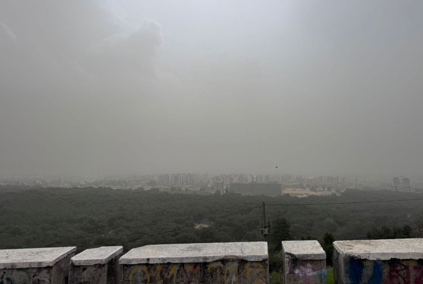 Antalya Güne Toz Bulutuyla Uyandı: Gökyüzü Kızıla Boyandı!