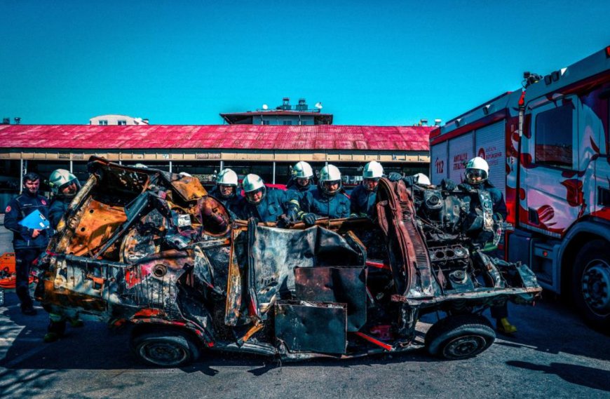 Antalya’nın Yeni Ateş Savaşçıları Göreve Hazır: 45 Yeni İtfaiye Eri Kadroya Katıldı