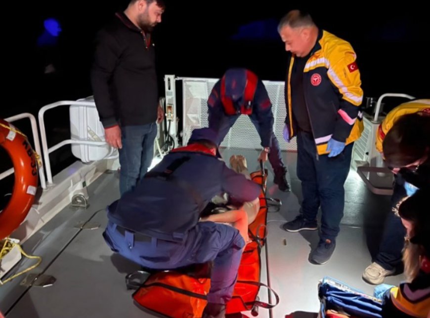 Antalya Üçağız Limanı’nda Hareketli Dakikalar: Sahil Güvenlik Botu Hasta Yetiştirdi