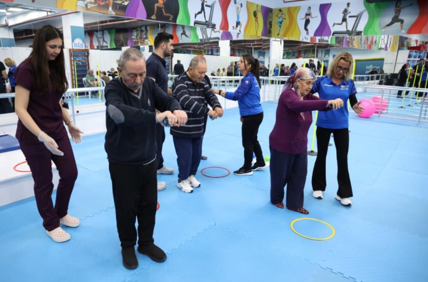 Antalya Büyükşehir, Parkinson Hastalarını Yalnız Bırakmadı