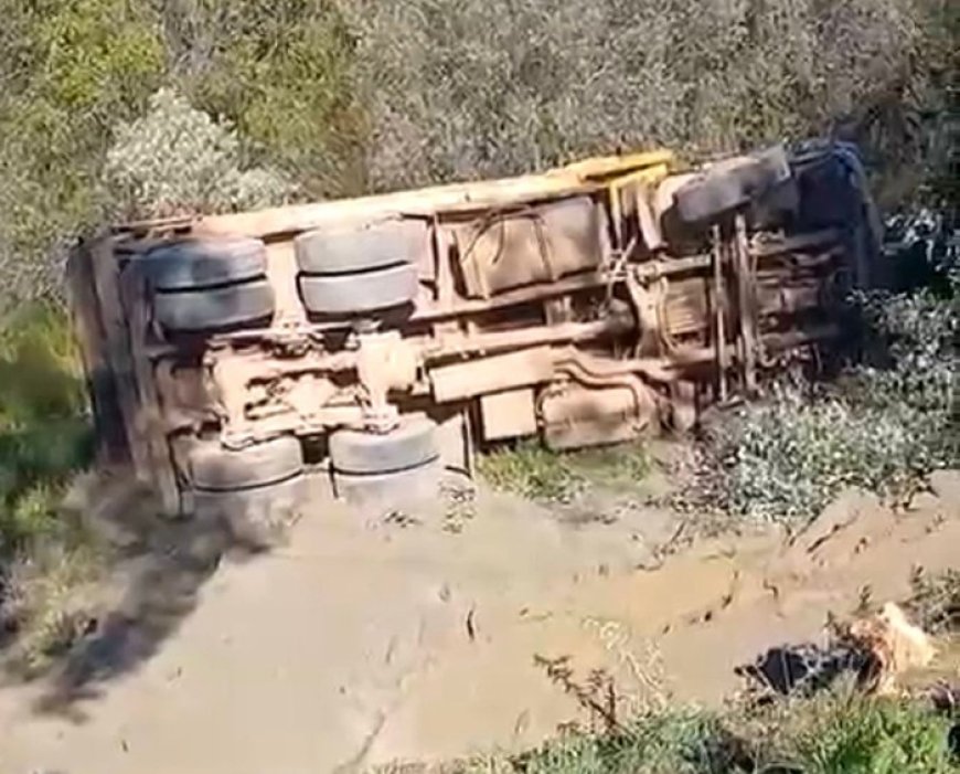 Alanya'da Kamyon Kazası: 48 Yaşındaki Sürücü Olay Yerinde Can Verdi