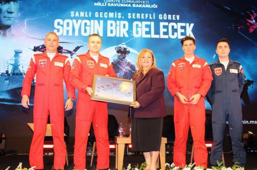 Gökyüzünün Milli Takımı Antalya’da: Türk Yıldızları Gençlerle Buluştu!