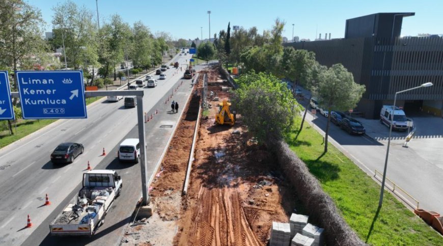 Antalya Ulaşımında Büyük Hamle: İller Bankası Kavşağı'nda Şerit Sayısı Artırıldı
