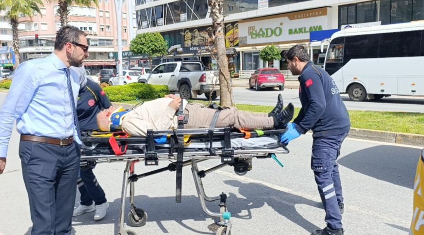 Manavgat’ta İki Motosiklet Çarpıştı: 1 Yaralı