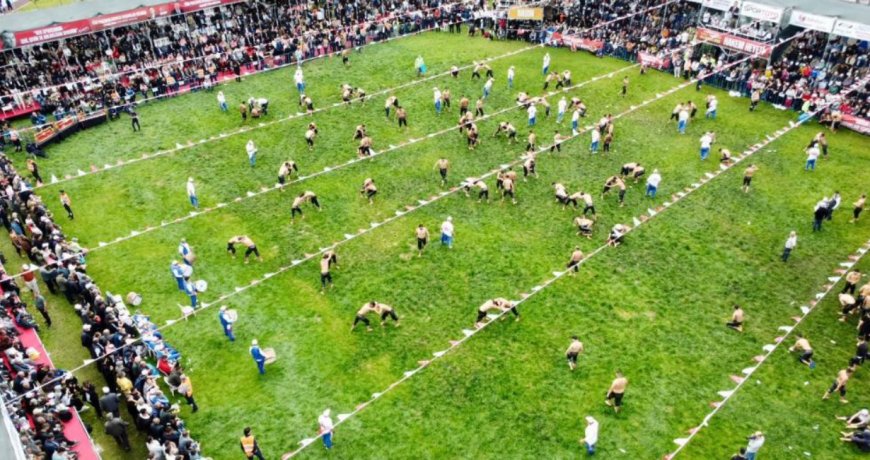 12 Yıllık Hasret Bitti: Kepez Er Meydanı 984 Pehlivanla Şenlendi