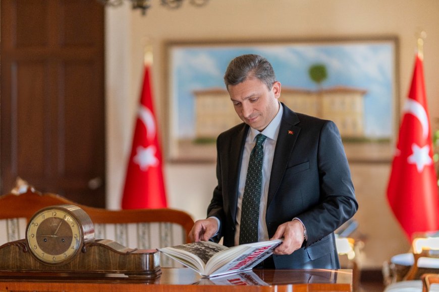 Antalya Valisi  Hulusi Şahin’den 23 Nisan Ulusal Egemenlik ve Çocuk Bayramı Mesajı