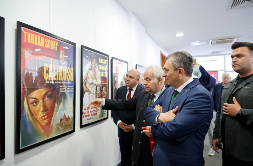 Antalya’da Yeşilçam Rüzgarı: Afişlerle Zamanda Yolculuk Başladı