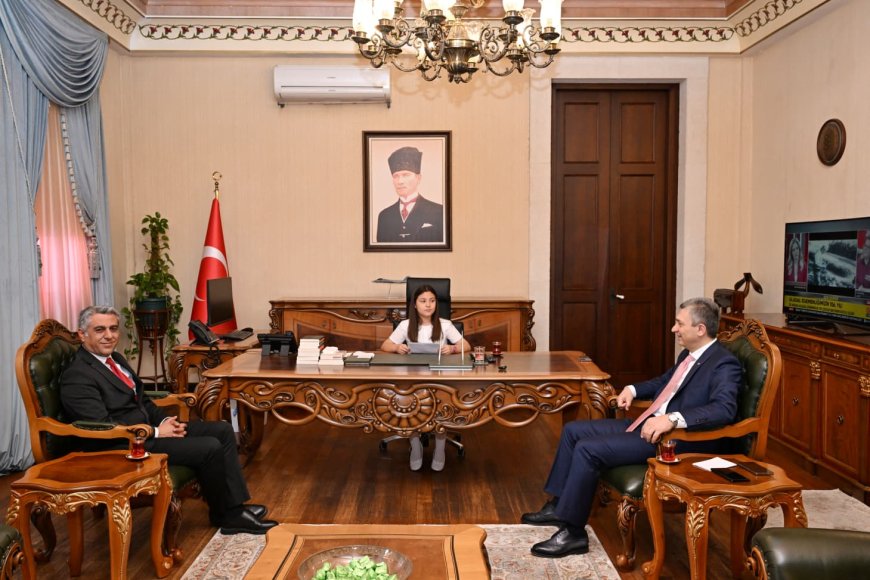 Antalya’da Valilik Koltuğu Nazenin’e Emanet: 23 Nisan’da Yeni Vali Görevde