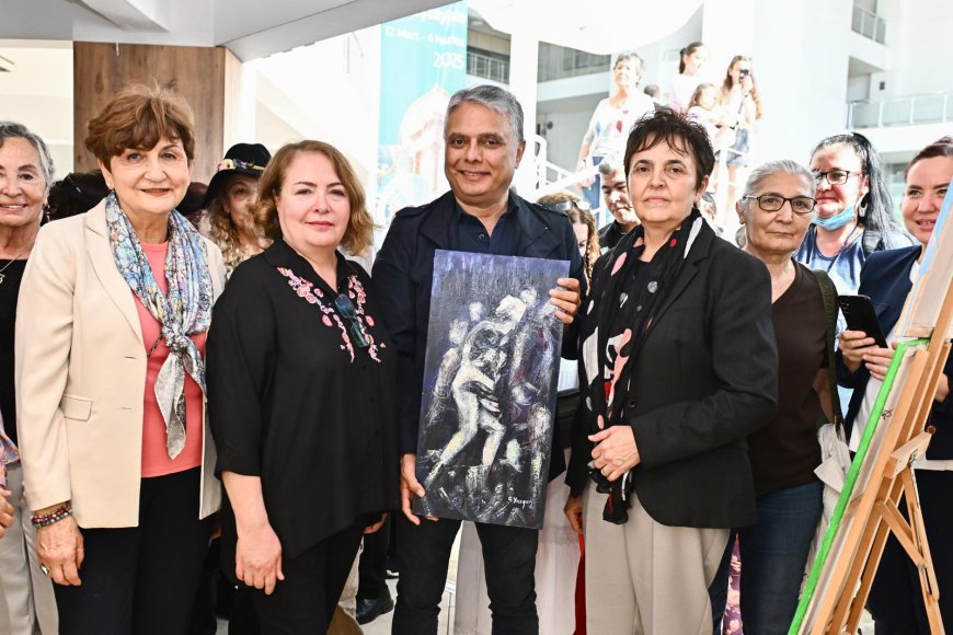 Muratpaşa’da Sanat Dolu Açılış: ‘Geleceğin Renkleri’ Sanatseverlerle Buluştu