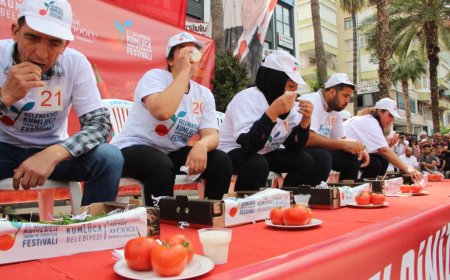 Kumluca'da Acı Biber Yarışması: Şampiyon 3 Dakikada 474 Gram Yedi!