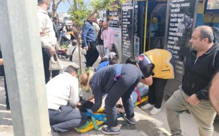 Manavgat’ta Yolcu Minibüsü Park Halindeki Araçlara Çarptı: 4 Yaralı