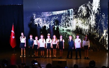Başkan Uysal’dan Rus Komşularına Zafer Bayramı Mesajı: "Sevinçleriniz Sevincimizdir"