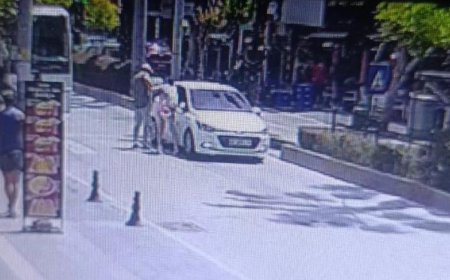 Manavgat’ta Alman Turiste Yaya Geçidi Şoku: Otomobil Ayağının Üstünden Geçti