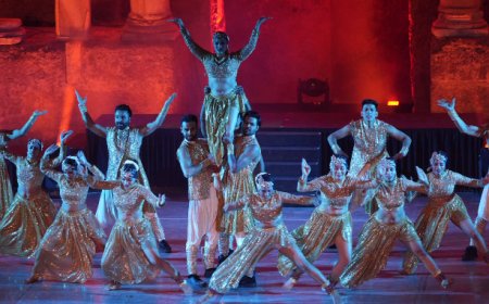 Antalya’da Bollywood Rüzgarı: Aspendos’ta "Taj Express" Büyüsü