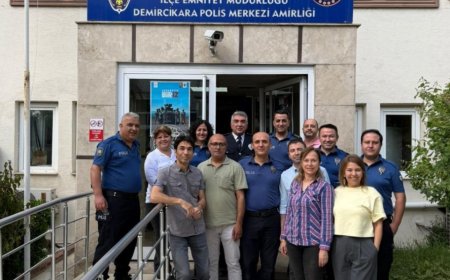 Antalya’da Duygusal Dakikalar: Komiser Küçük’ten Telsizle Son Elveda