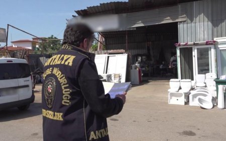 Antalya’da İkinci El Pazarında Sıkı Markaj: 2 İş Yeri Mühürlendi