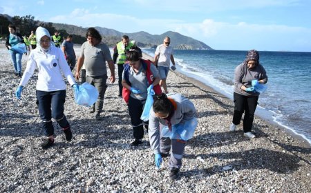 Kemer’de Çevre Seferberliği: Cennet Sahil Çıralı’da Büyük Temizlik
