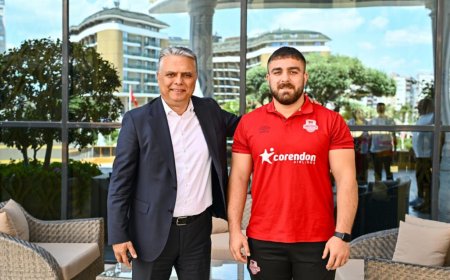Muratpaşa'da Hedef Yine Şampiyonluk: Başkan Uysal’dan Pehlivanlara Moral Ziyareti