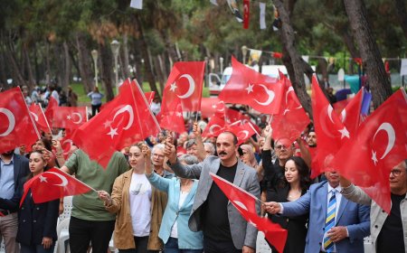Konyaaltı’nda 19 Mayıs Gururu: HayatPark’ta Coşkulu Kutlama