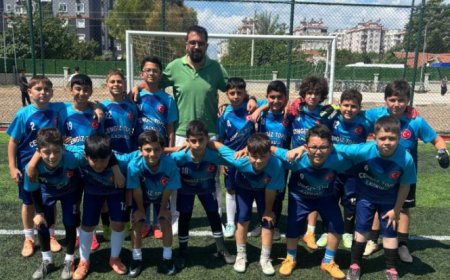 Kepez’de Dev Final: Cengiz Topel, Gülgün-Nihat Ömür İlkokulu’nu Mağlup Etti