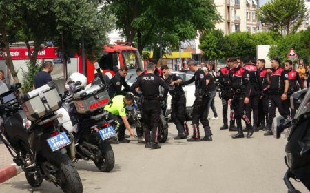 Antalya’da Yunus Timleri Kaza Yaptı: 2 Polis Memuru Yaralı