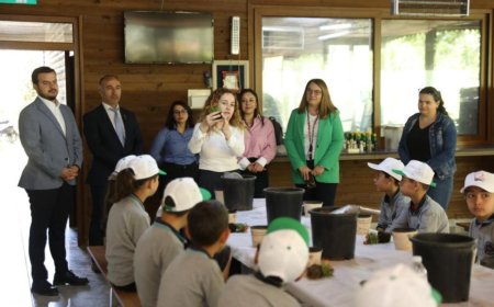 Alanya Belediyesi'nden Anlamlı Etkinlik: Minik Eller Toprakla Buluştu