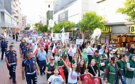 Alanya’da Festival Coşkusu: Aşkın Nur Yengi Rüzgarı Esti!