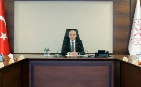 Mehmet Şimşek Başkanlığında Kritik Zirve: Ekonomide "Sağlıklı Politika" Vurgusu