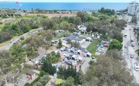 Karavancıların Antalya Mesaisi: Güne Konyaaltı Sahili’nde Deniz Havasıyla Başlıyorlar