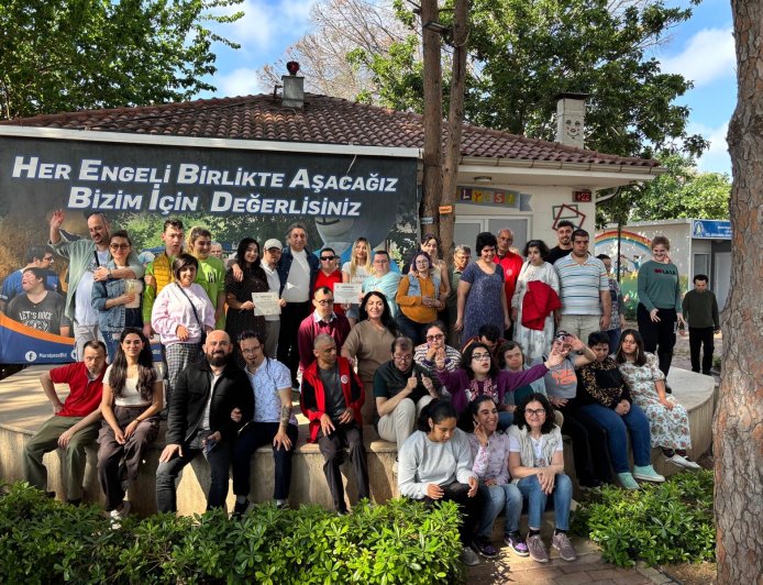 Antalya  Muratpaşa Engelsiz Kafe 11’inci Yaşını Kutladı