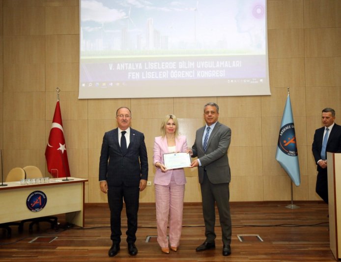 Gençlerin Bilim Ateşi Antalya’dan Yükseldi: Tarımdan Yapay Zekaya Her Şey Konuşuldu